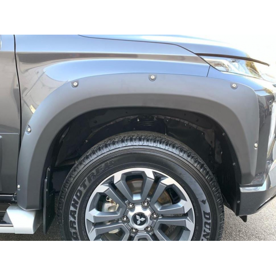 Mitsubishi L200 2019+ Çamurluk Kaplama Seti Dodik Mitsubishi L200 2019+ Çamurluk Kaplama Seti Dodik
